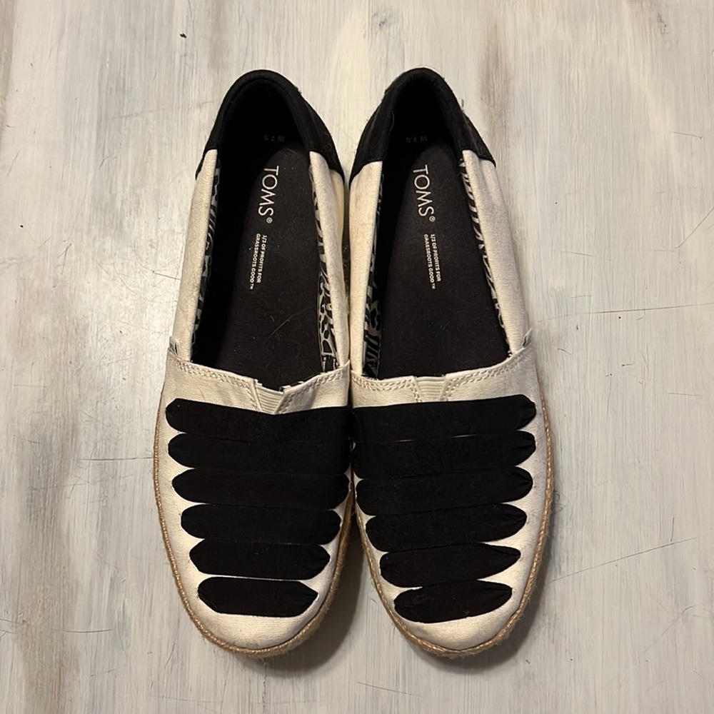 TOMS Espadrilles Black and White